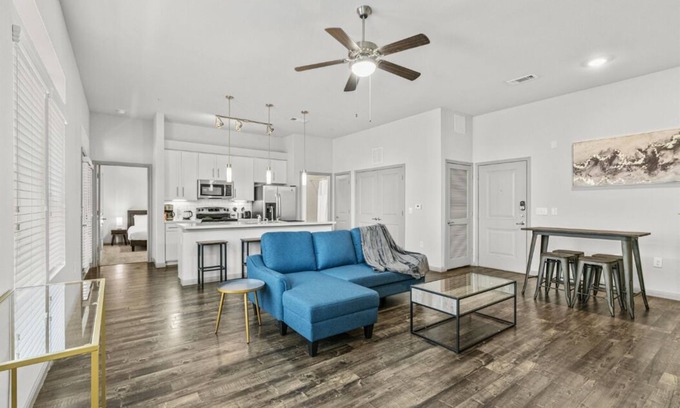 Montopolis Apartment | Elegant Austin 2BR Retreat with Pool & Free Parking