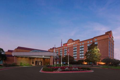 Round Rock Hotel | Explore Austin Marriott North: Pet-Friendly Oasis Awaits