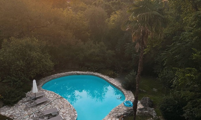 West Lake Hills House | Discover Austin Paradise: Hillside Retreat Near Downtown