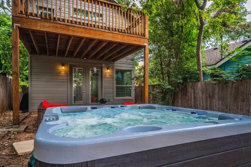 Foster Heights House | Austin Retreat Hot Tub and Relaxing Patio