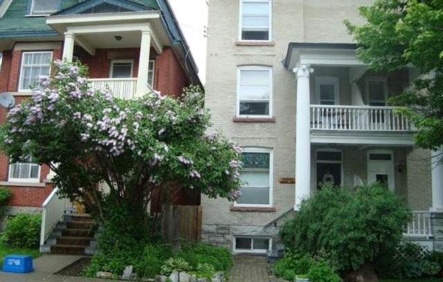 Sandy Hill Bed & Breakfast | Elegant Australis Guest House with 9.2/10 Review Score