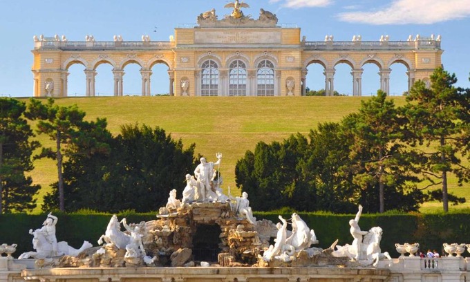 Donaustadt Apartment | Guest Rated 10/10 at Austria Center - Wien an der Donau