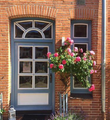 Friedrichstadt Apartment | Discover Auszeit Friedrichstadt: Guest Rated 8.9/10