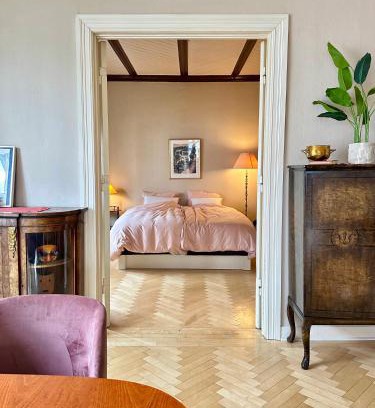 Alesund Apartment | Discover an Authentic Art Nouveau Apartment in City Center