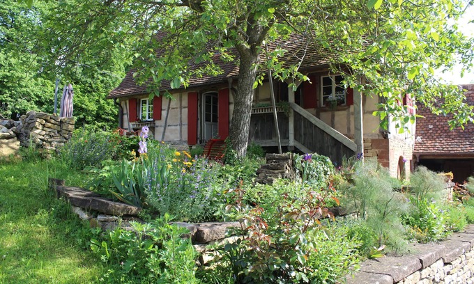 Salenthal House | Cozy Alsatian Retreat with Sauna & Spa for Families