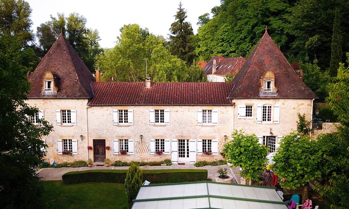 Domme House | Cozy House with Heated Indoor Pool & Ocean Views - Rated 9.8