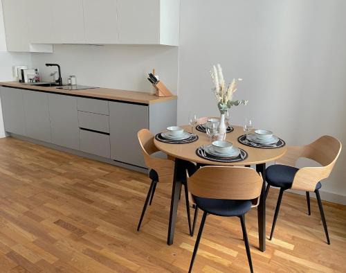 Margareten Apartment | Cozy Apartment Steps from City Centre - Guest Rated 9.3/10