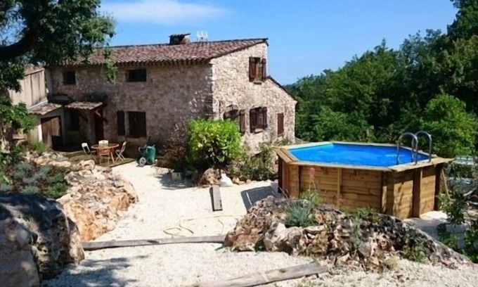 Saint-Jeannet Other | Quaint Retreat in a Serene Wooded Park – Guest Rated 9/10