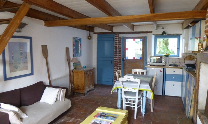Wissant House | Cozy Fisherman's Cottage with Garden and Family Amenities