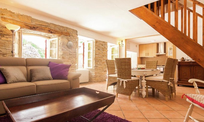 Saint-Medard-d'Excideuil House | Charming Farmhouse with Heated Pool Near Scenic River