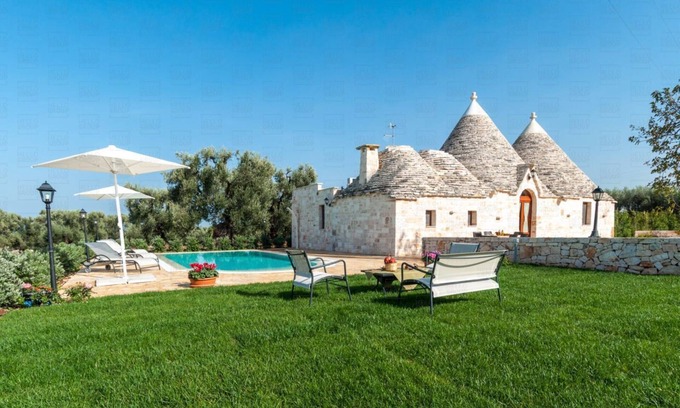 Macchia di Monte Villa | Unique Historic Trullo with Pool – Perfect for Families!