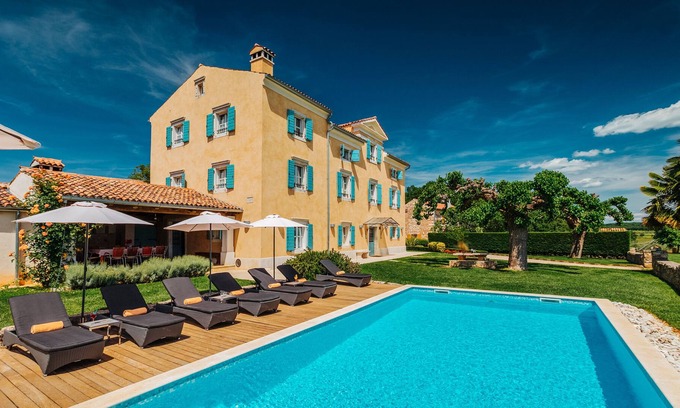 Radini Villa | Authentic Istrian stanzia, more than 200 years old, provides privacy with luxury