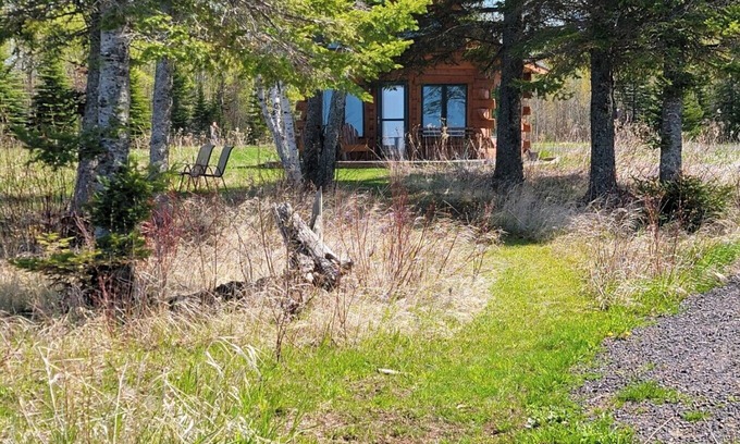 Wisconsin Cabin | Picturesque Log Cabin with Beach Access & Lake Superior Views