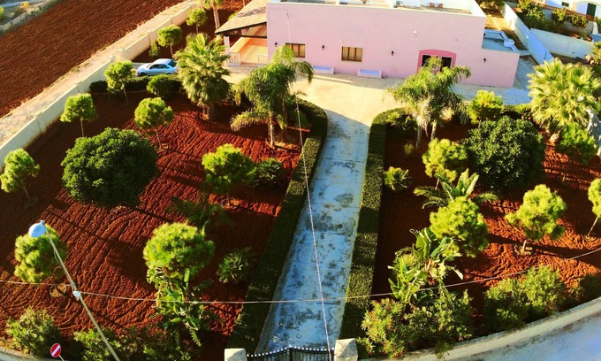 Posto Rosso Villa | Cozy Mediterranean Villa Steps from the Ionian Sea