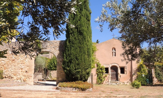 Le Barroux House | Experience Authentic Provence with Ocean View & Spa