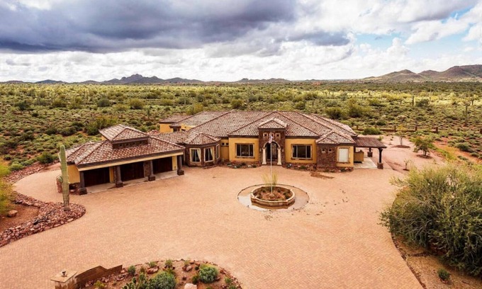 Apache Junction House | Exquisite Santa Fe Tuscan Villa with Scenic Views & Spa
