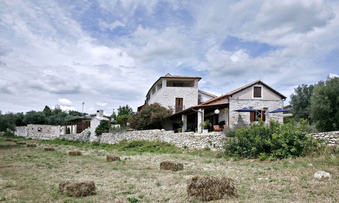 Peruski Villa | Idyllic Seaside Stone House with Pool & Ocean View