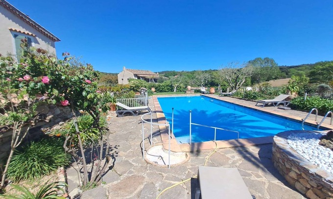 Ramatuelle House | Authenticité Maison 4 personnes au cœur des vignes