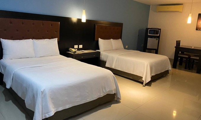 Tenosique Hotel | Guest Favorite: Autohotel Frances with Spa & Family Amenities