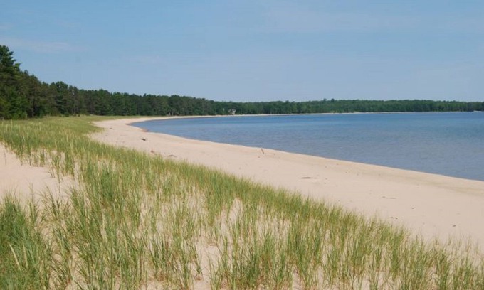 Au Train House | Idyllic AuTrain Beach House Near Pictured Rocks & Lake Views