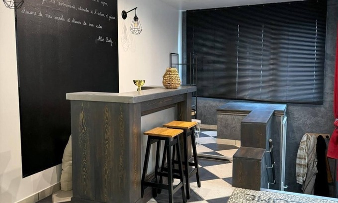 Calais Bed & Breakfast | Relaxing Retreat at Aux 3 Nuances Suites & Spa