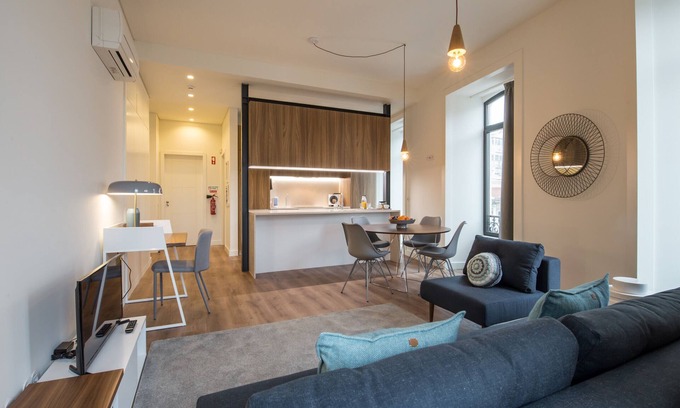 Lisbon Old Town Apartment | Top-Rated Av. Duque de Loulé Flat with Spa & Breakfast
