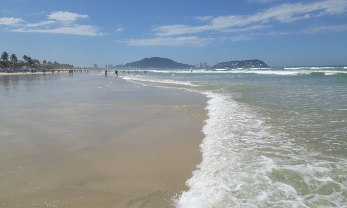 Vila Julia Apartment | Family Retreat: Oceanfront Stay with Spa & Hot Tub