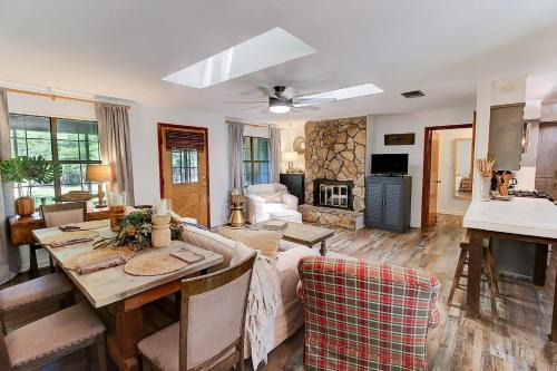 Shreveport House | Available This Wkend, Lakefront, Canoes & Kayaks
