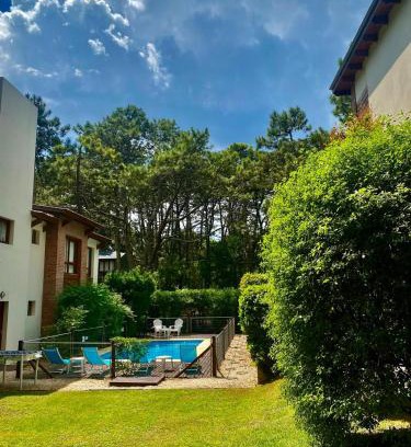 Mar de Las Pampas Apartment | Relax at Avalon Aparts: Oceanfront with Pool & Breakfast