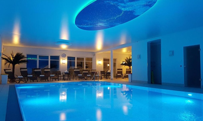 Fehmarn Hotel | Oceanfront Avalon Hotel Bellevue with Spa & Pool Access