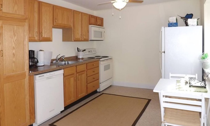 Cape May Court House House | Welcoming Avalon Manor Rancher with Family-Friendly Amenities