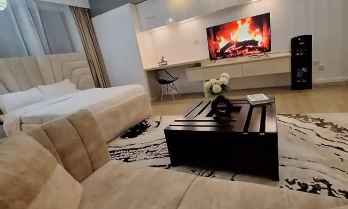 Thompson Estate Apartment | Family-Friendly Stays at Avana Residence with Breakfast Included