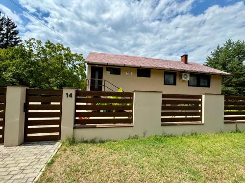Sostogyogyfurdo Apartment | Avar Apartman
