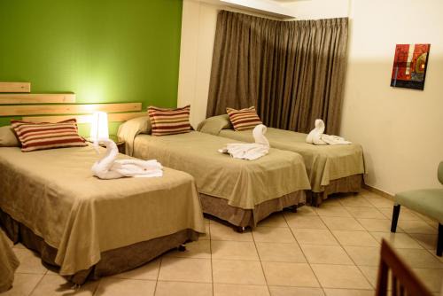 Posadas Apartment | Guest Rated AVEMAR Apart Hotel: Accessible & Family-Friendly