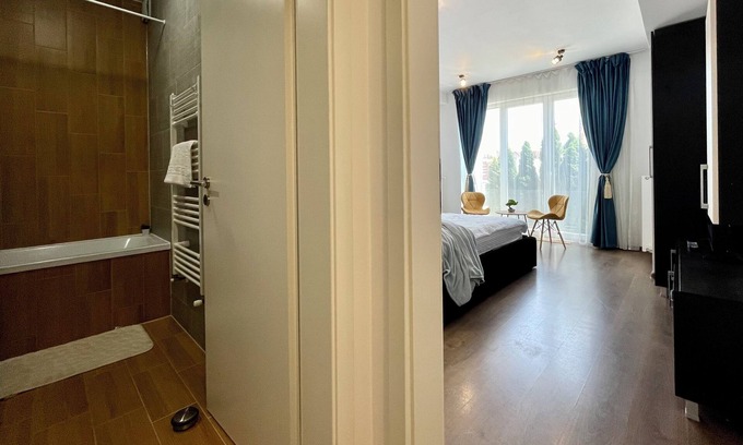 Tractorul Apartment | Cozy Aventurescu Studio in Brasov Coresi with Kitchen