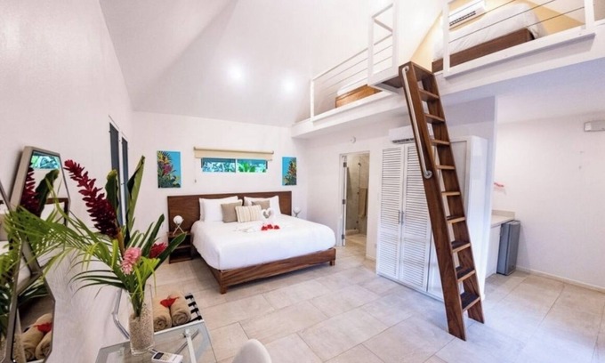 Montezuma Hotel | Experience Aves: Premium King Garden View in Bali