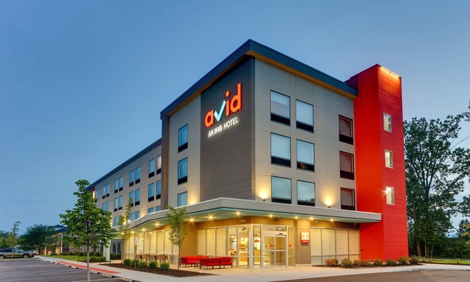 Beckett Ridge Hotel | Explore avid hotel Cincinnati N - West Chester: Pet Friendly & Rated 9/10