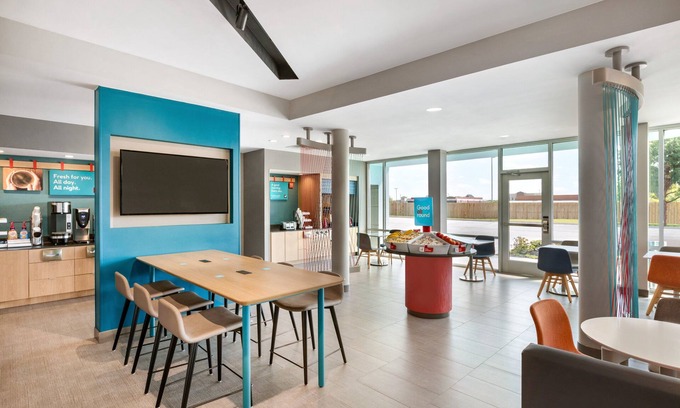 Witmer Hotel | Discover avid hotel Lancaster: Great Amenities & Top Score!
