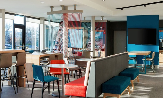 Pueblo Hotel | avid hotel Pueblo North by IHG