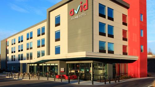 Davis Spring Commercial Hotel | Discover avid hotels Austin NW - Lakeline, Rated 9.4/10