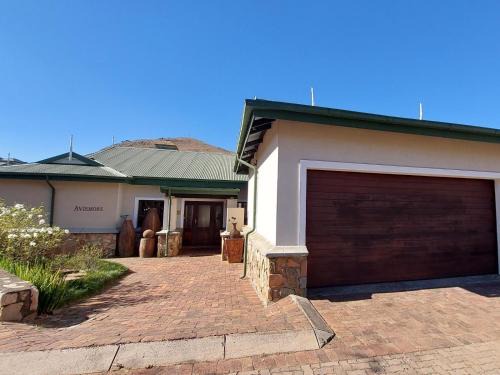 Dullstroom House | Top-Rated Aviemore Lodge: Family-Friendly Retreat Awaits
