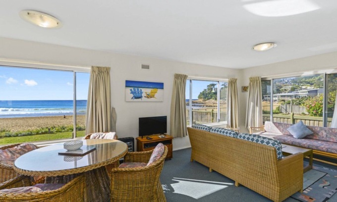 Avoca Beach Apartment | Beachfront Bliss: South Strand 4 at Avoca Beach