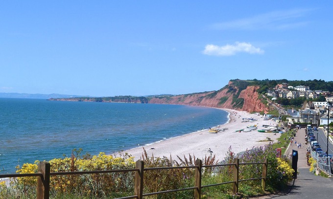 Exmouth House | Family-Friendly Retreat at Avocet View in Beautiful Exmouth