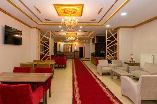 Avcilar Hotel | Golden Flower Hotel: Family-Friendly Stay with Hot Tub