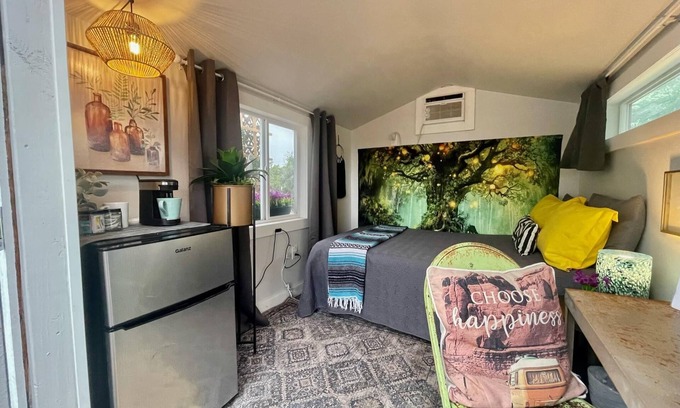 Dripping Springs Cabin | Awaken Cabin @ 13 Acres - Yoga/Hike/Meditate