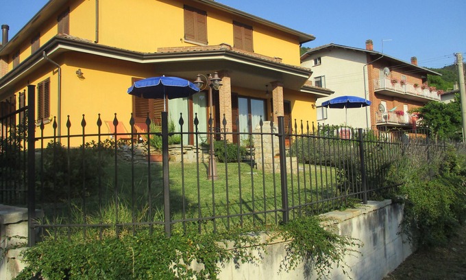 Fossato di Vico House | Experience the Awakening of the Senses with Kitchen Ease