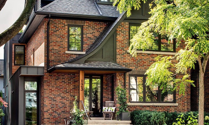 Midtown Toronto House | Elegant 4-Bedroom Residence with Pool & Spa in Midtown