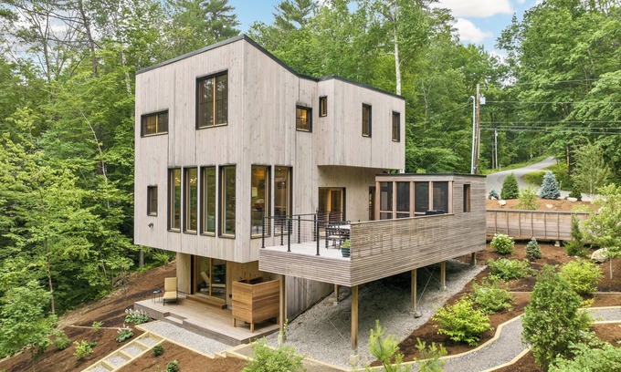 Meredith House | Award-Winning Meredith Rental on Scenic Lake Waukewan