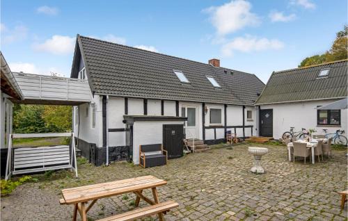Tejn Apartment | Inviting Apartment in Allinge with Free Wifi Access