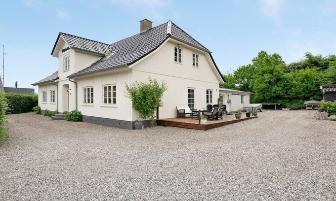 Hejlsminde Strand Apartment | Escape to a Relaxing Vacation Home in Hejlsminde